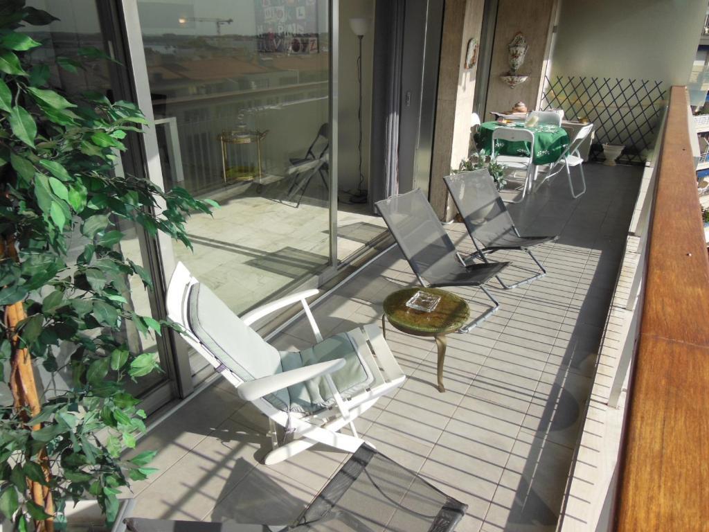 2, 3 And 4 Bedroom Sea View Forville Apartments 5 Mins From The Palais 칸느 객실 사진